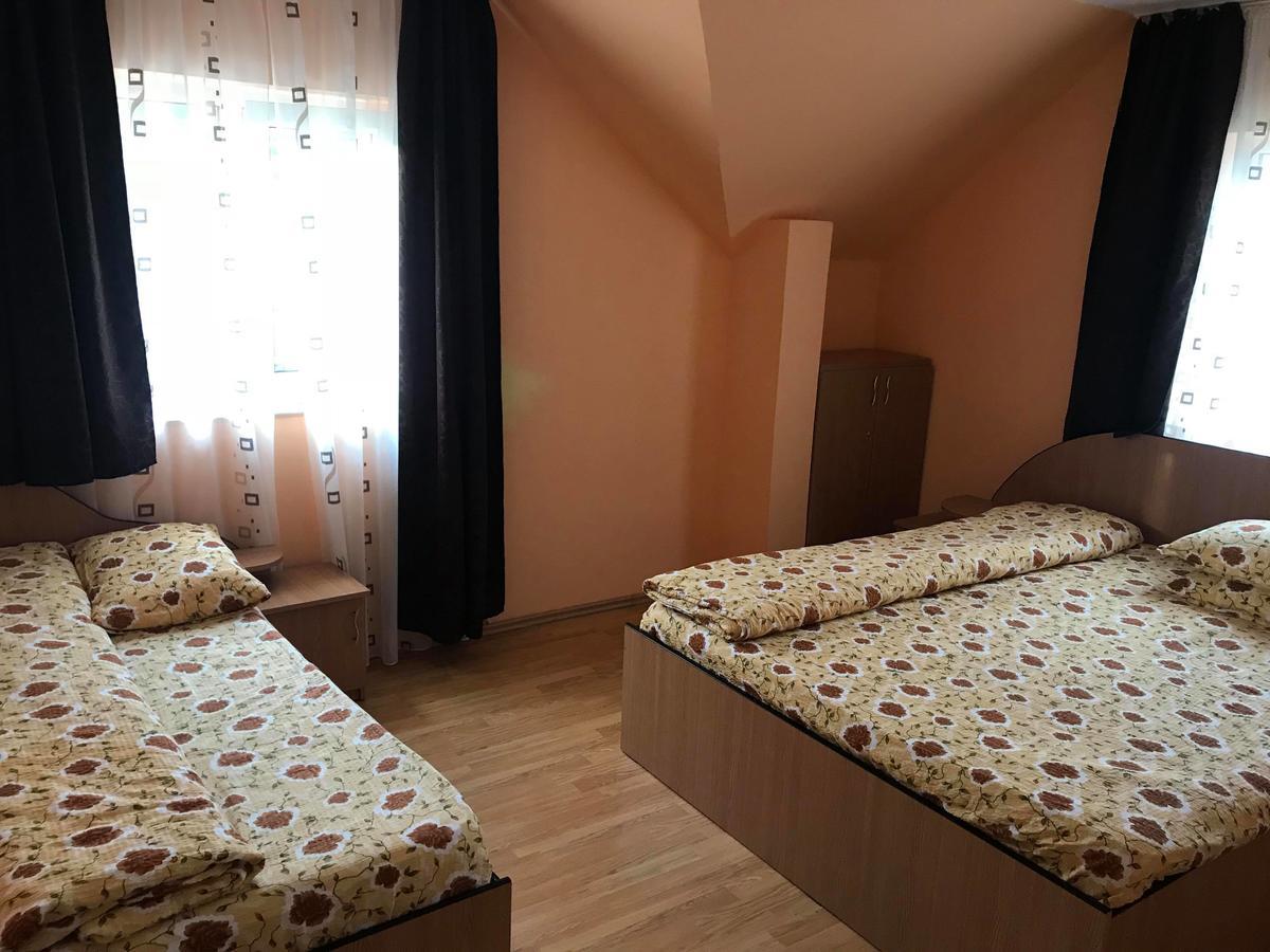 Pensiunea Colt De Rai Săcel Eksteriør billede